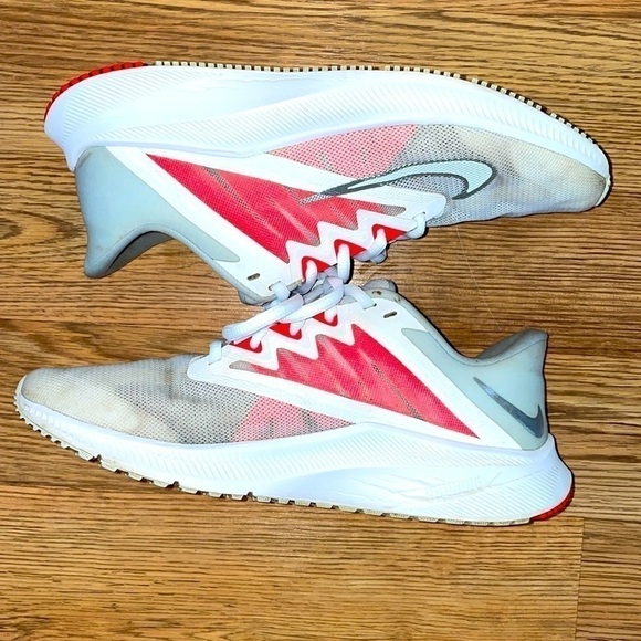 Nike Quest running sneakers. Size 10 - Picture 1 of 9